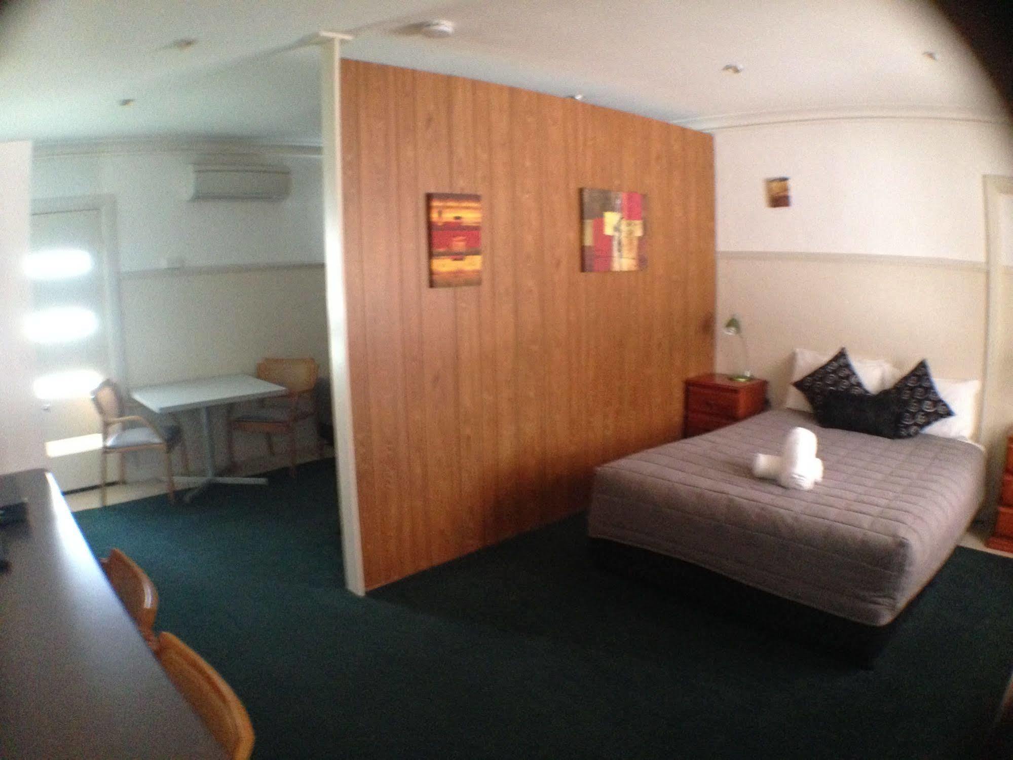Ben Chifley Motor Inn Bathurst Kültér fotó
